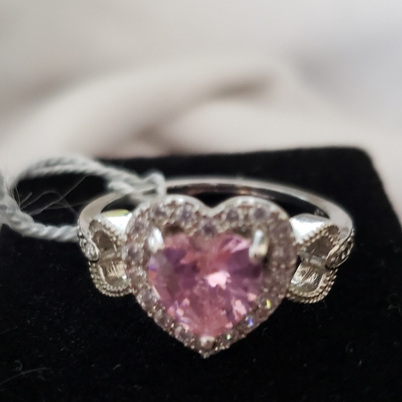 Amazon Collection Swarovski Pink Heart Ring Size 10.5 - Picture 2 of 8
